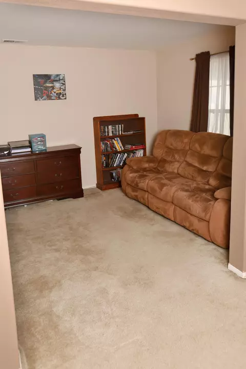 45709 Caledonia Ct, Lancaster, CA 93534 photo 6