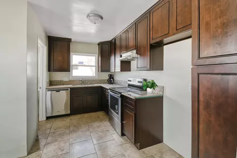 13809 Avenue G-8 E, Lancaster, CA 93535 photo 5