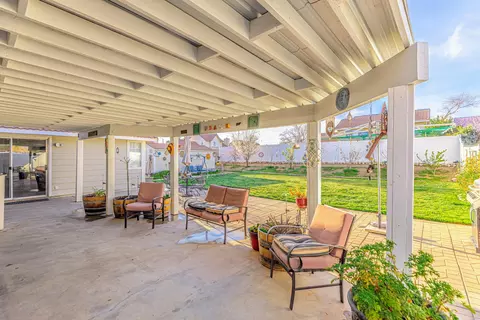 1940 Simsburry St, Palmdale, CA 93550 photo 22