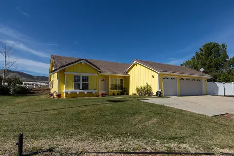 32727 Dorama Ave, Acton, CA 93510 photo 3
