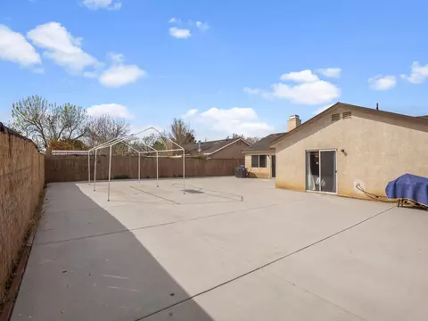 2536 Quiet Way, Lancaster, CA 93535 photo 23