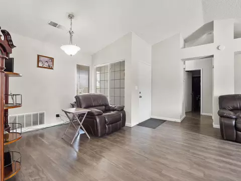 2536 Quiet Way, Lancaster, CA 93535 photo 8
