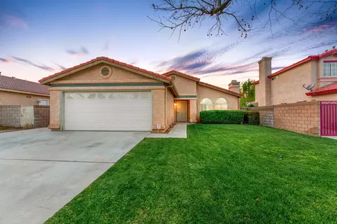 43917 Comstock Ave, Lancaster, CA 93535 photo 1