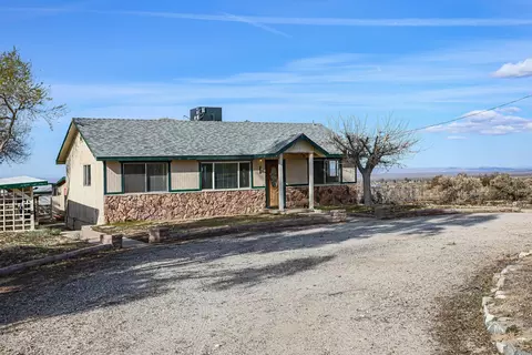 21265 Fort Tejon Rd, Llano, CA 93544 photo 3