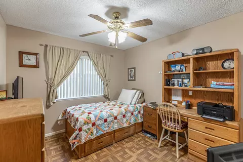 726 Trixis Ave, Lancaster, CA 93534 photo 13
