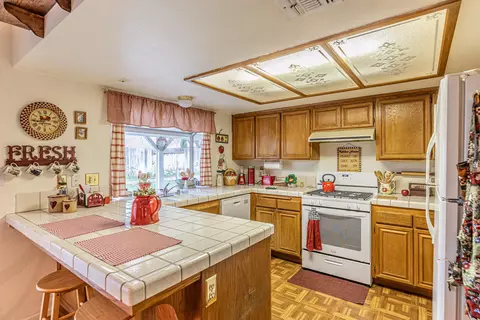 726 Trixis Ave, Lancaster, CA 93534 photo 7