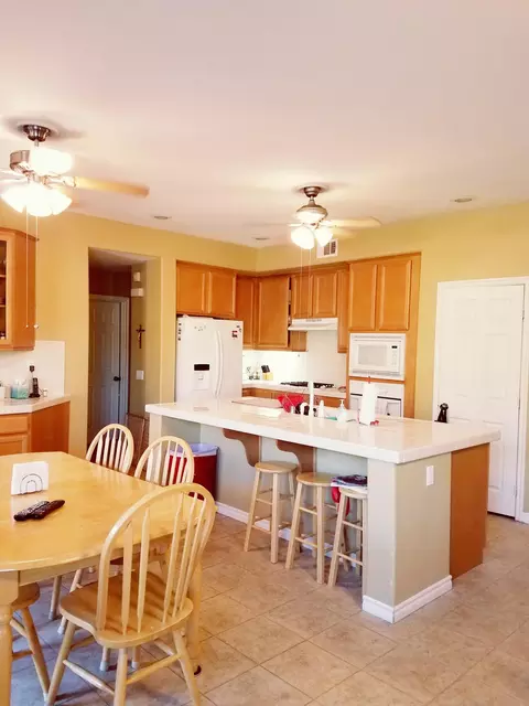 2830 Similax Ct, Palmdale, CA 93551 photo 3