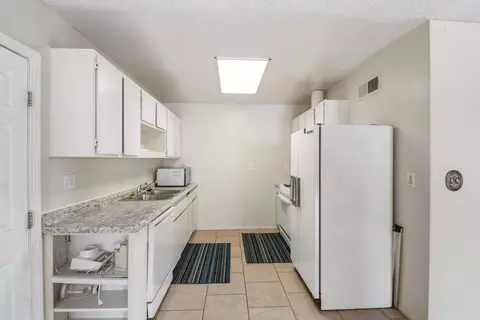 44756 E 12th St, Lancaster, CA 93535 photo 7