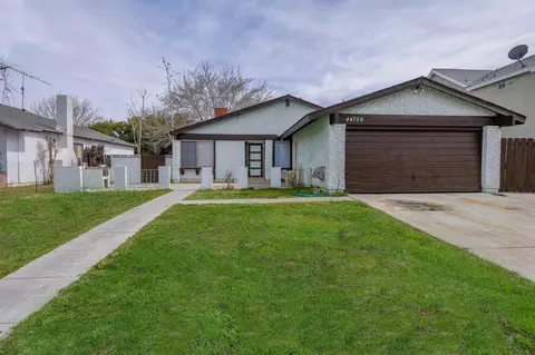44756 E 12th St, Lancaster, CA 93535 photo 1