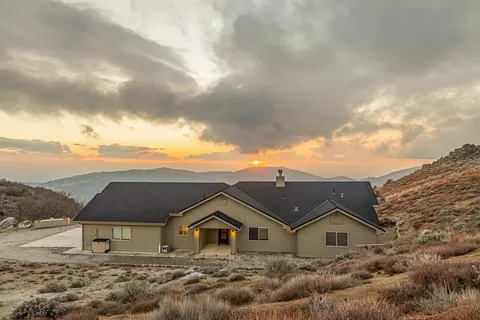 23701 El Rancho Dr, Tehachapi, CA 93561 photo 1