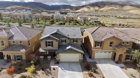 2824 Hemlock Rd, Palmdale, CA 93551 photo 5
