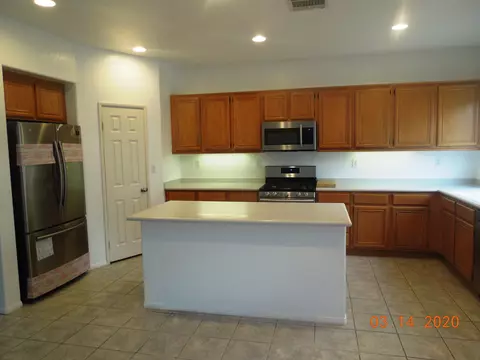 3125 E Avenue K2, Lancaster, CA 93535 photo 8