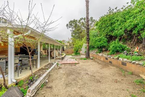 10504 Pinyon Ave, Tujunga, CA 91042 photo 26