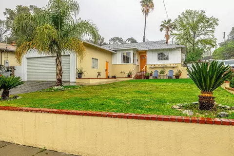 10504 Pinyon Ave, Tujunga, CA 91042 photo 1