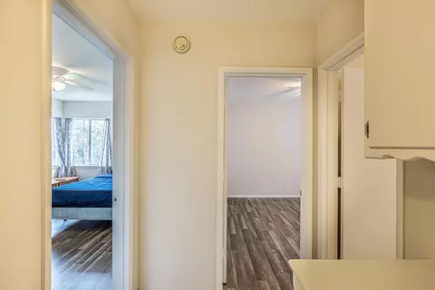 10504 Pinyon Ave, Tujunga, CA 91042 photo 14
