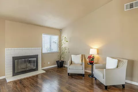 2647 E Kettering St, Lancaster, CA 93535 photo 7