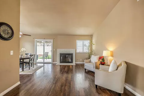 2647 E Kettering St, Lancaster, CA 93535 photo 6