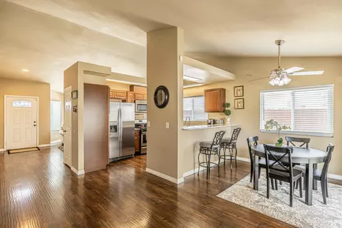 2647 E Kettering St, Lancaster, CA 93535 photo 8