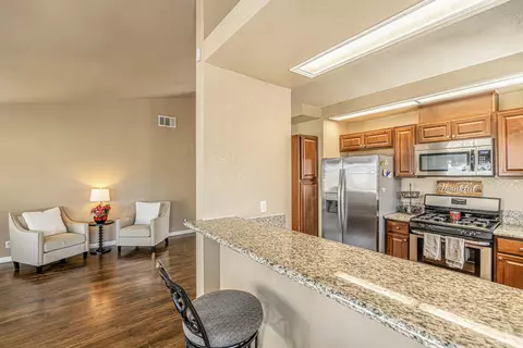 2647 E Kettering St, Lancaster, CA 93535 photo 9
