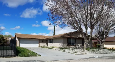 44123 Raysack Ave, Lancaster, CA 93535 photo 1