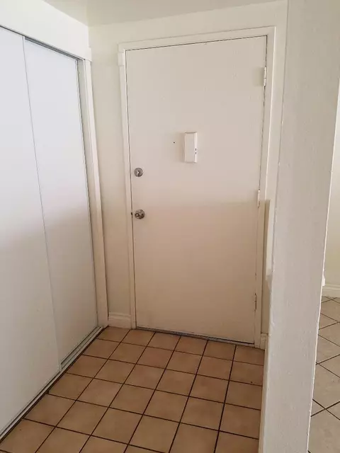 44123 Raysack Ave, Lancaster, CA 93535 photo 2