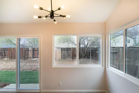 811 Jason Ct, Lancaster, CA 93534 photo 7