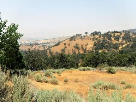 18165 Alps Dr, Tehachapi, CA 93561 photo 1