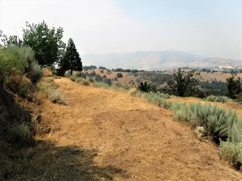 18165 Alps Dr, Tehachapi, CA 93561 photo 8