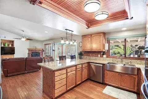 3644 Canter Ln, Acton, CA 93510 photo 4