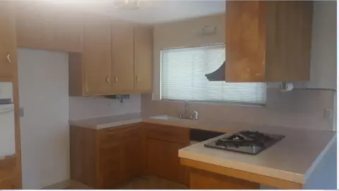 525 W Ave J 10, Lancaster, CA 93534 photo 4