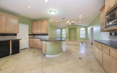 2244 Westfield Ct, Lancaster, CA 93536 photo 14