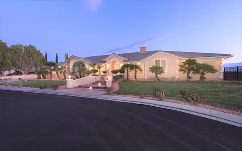 2244 Westfield Ct, Lancaster, CA 93536 photo 2