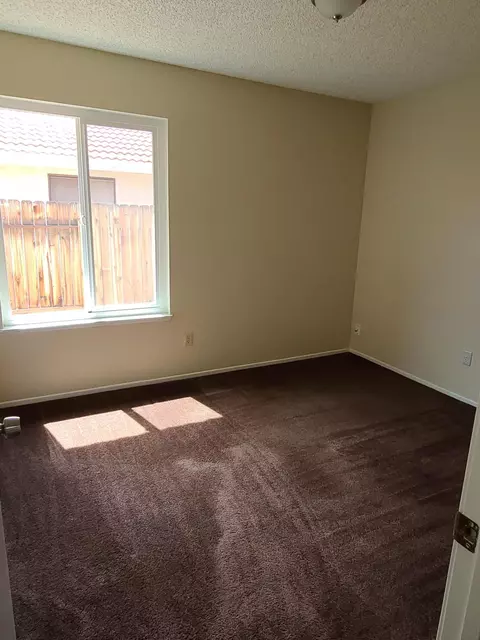 1610 E Norberry St, Lancaster, CA 93535 photo 11