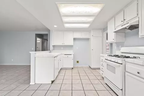 36850 35th St E, Palmdale, CA 93550 photo 7