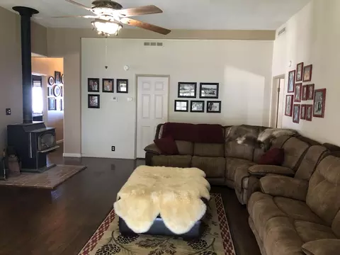 18259 Alps St, Tehachapi, CA 93561 photo 16