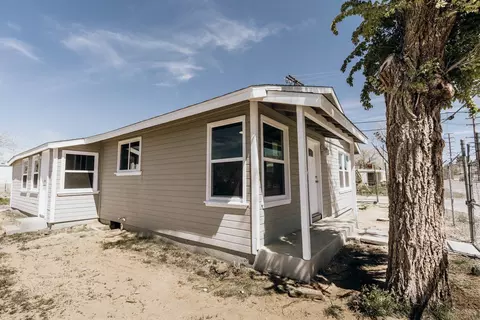 319 W Kettering St, Lancaster, CA 93534 photo 8