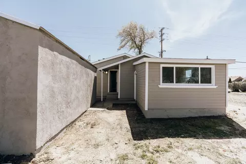 319 W Kettering St, Lancaster, CA 93534 photo 5