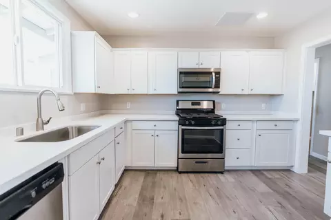 319 W Kettering St, Lancaster, CA 93534 photo 21