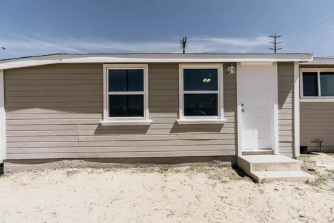 319 W Kettering St, Lancaster, CA 93534 photo 6