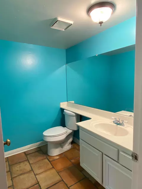 44146 Berkeley Ct, Lancaster, CA 93536 photo 13