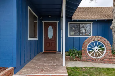 21001 Old Town Rd, Tehachapi, CA 93561 photo 3