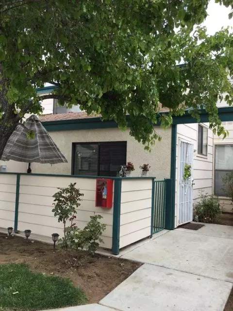 44526 15th St #9, Lancaster, CA 93535 photo 1