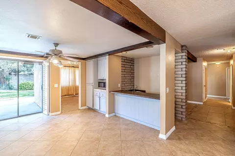 2828 Helen Ln, Lancaster, CA 93536 photo 10