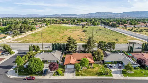 2828 Helen Ln, Lancaster, CA 93536 photo 28