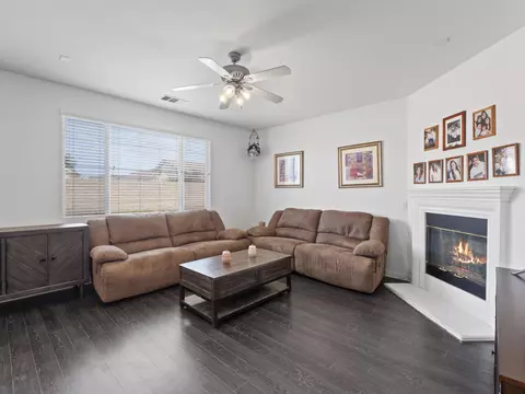 4137 Ranier Pl, Quartz Hill, CA 93536 photo 12