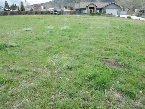 18070 Rawhide Ct, Tehachapi, CA 93561 photo 4