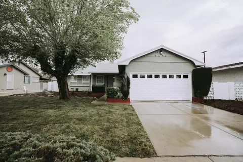 1444 Boyden Ave, Lancaster, CA 93534 photo 1