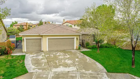3224 Ryans Pl, Lancaster, CA 93536 photo 3