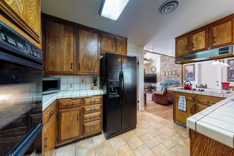44133 Halcom Ave, Lancaster, CA 93536 photo 6