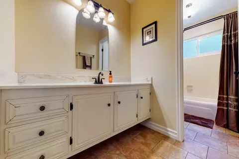 44133 Halcom Ave, Lancaster, CA 93536 photo 19